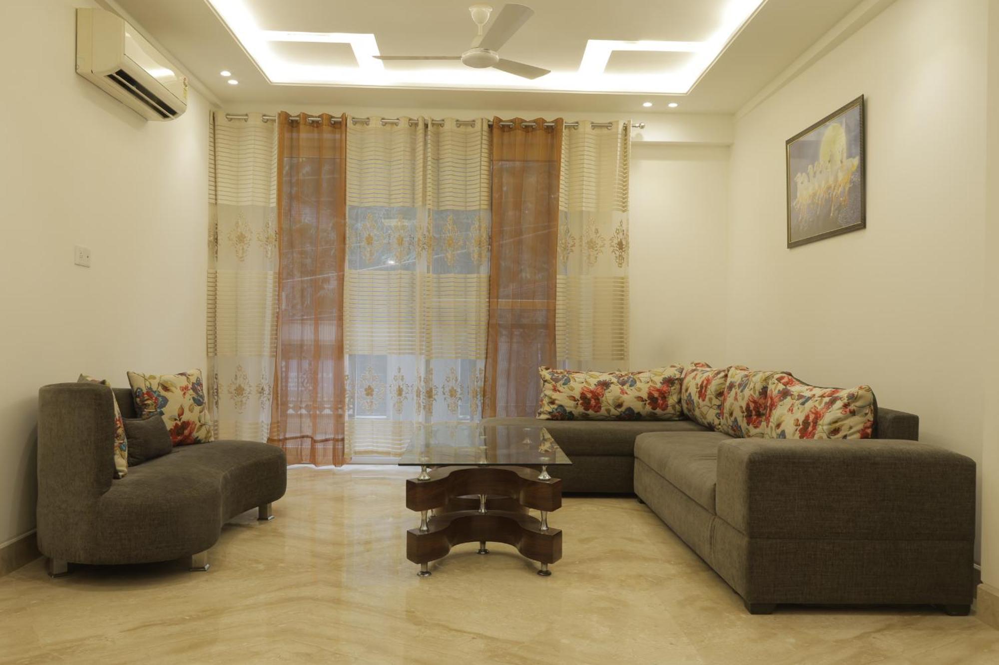 Under My Roof Superio Bed & Breakfast New Delhi Exterior photo