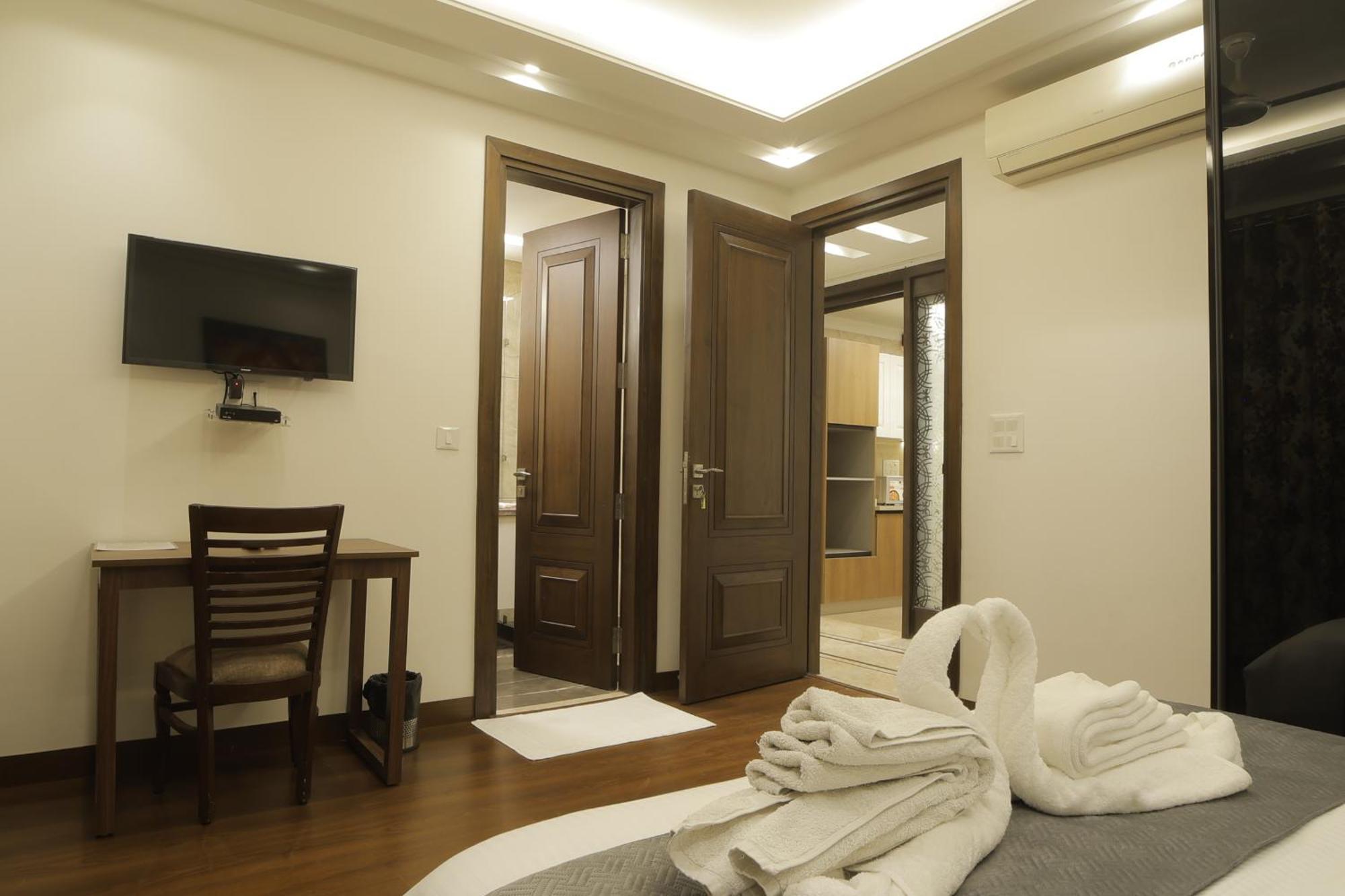 Under My Roof Superio Bed & Breakfast New Delhi Exterior photo